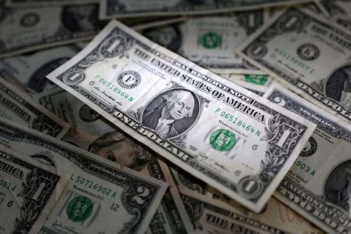 US Dollar Hits Weekly High