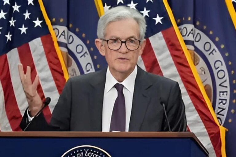 Fed Chair Powell Opens Doo